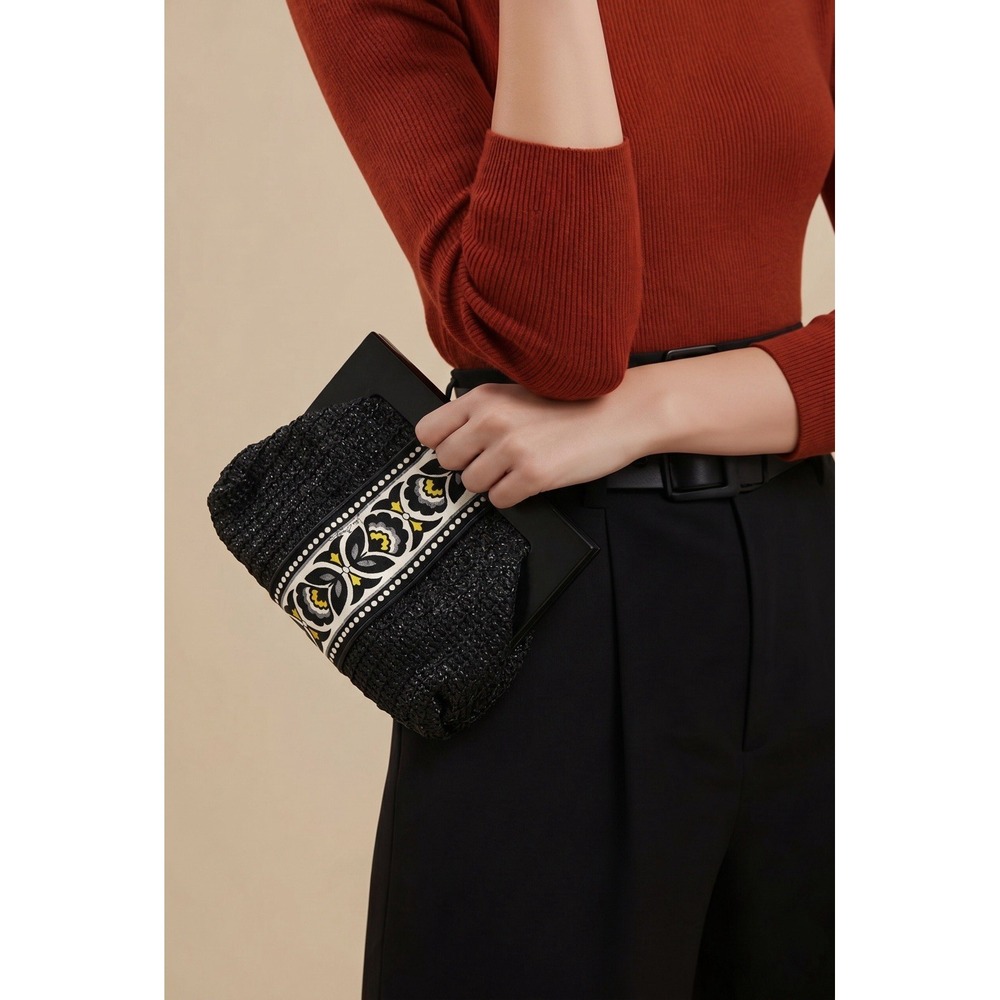 Vera Bradley Black And White Straw Clutch Bag - Picture 1 of 8